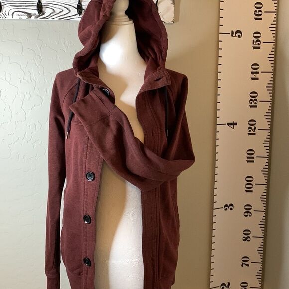 H&M button front hoodie type jacket. Two front pockets distressed at elbows - Picture 4 of 16